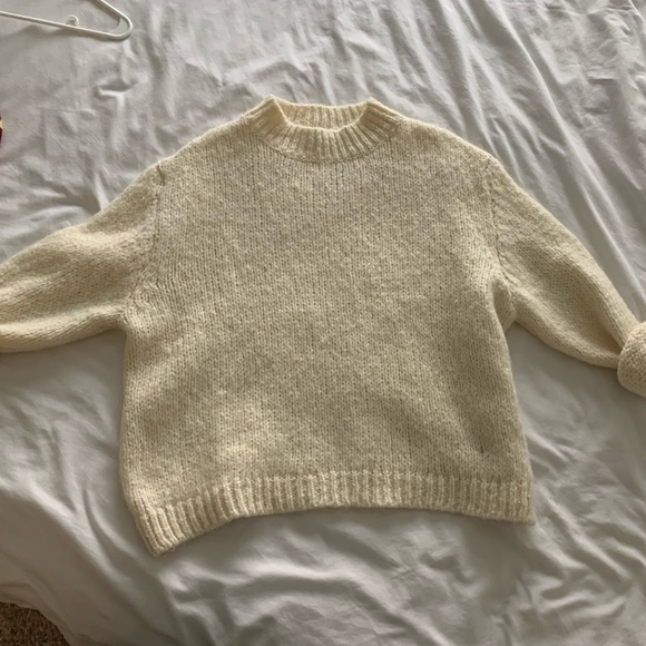 Zara Sweaters - Zara sweater